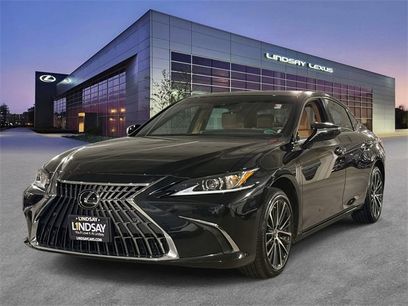 Certified 2025 Lexus ES 300h w/ Premium Package