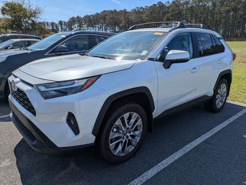 Used 2025 Toyota RAV4 XLE Premium w/ Weather Package image 4