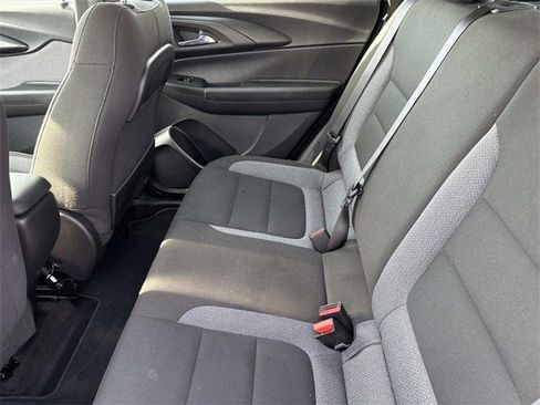 Used 2021 Chevrolet TrailBlazer LS image 17