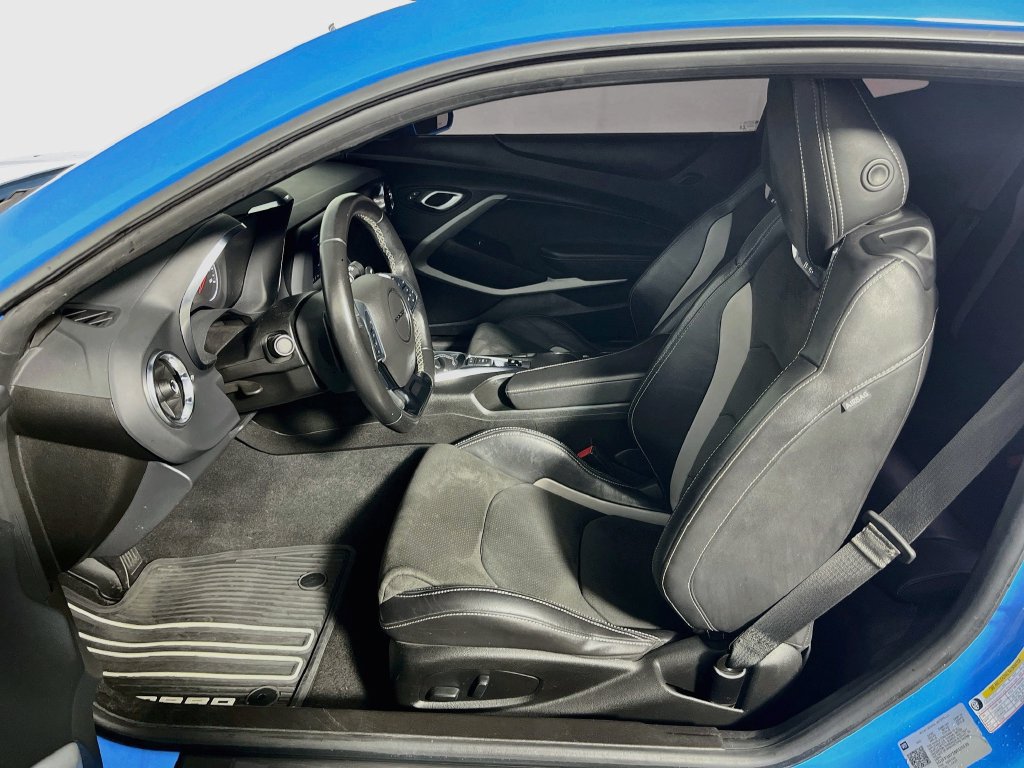 Used 2022 Chevrolet Camaro LT w/ RS Package RWD image 14