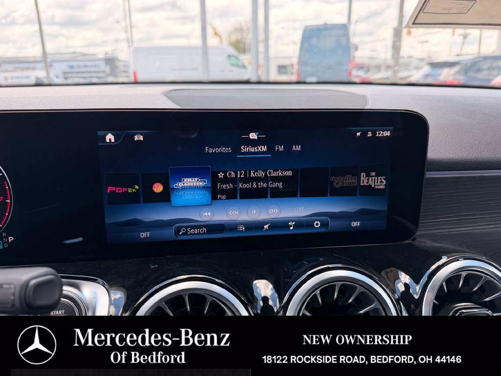 New 2026 Mercedes-Benz GLB 250 4MATIC image 14