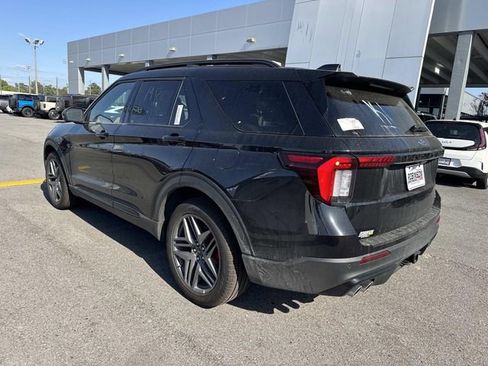 New 2026 Ford Explorer ST w/ Sun And Sound Package image 7