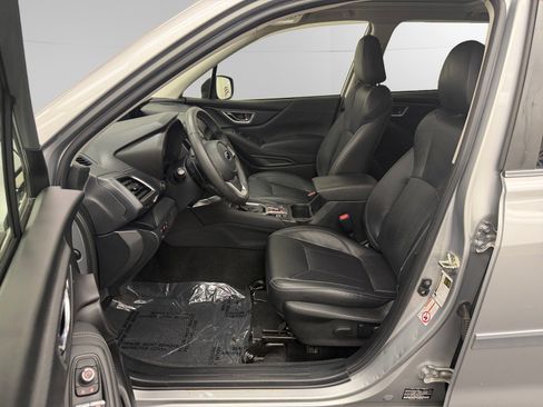 Used 2019 Subaru Forester Touring AWD/4WD image 9