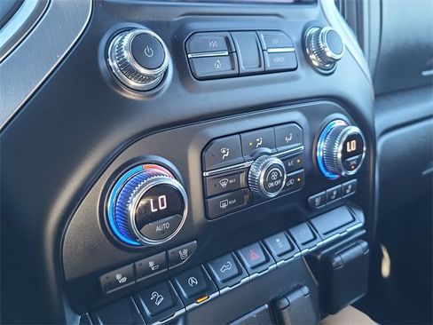 Used 2021 GMC Sierra 1500 SLT image 27