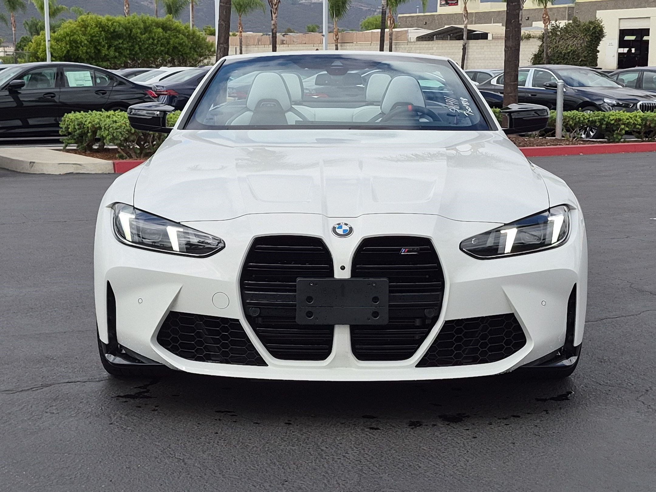 Used 2025 BMW M4 xDrive Competition w/ Executive Package AWD/4WD image 3