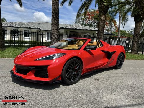 Used 2024 Chevrolet Corvette Z06 w/ Stealth Interior Trim Package RWD image 4