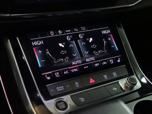 Used 2021 Audi Q8 Premium Plus image 22