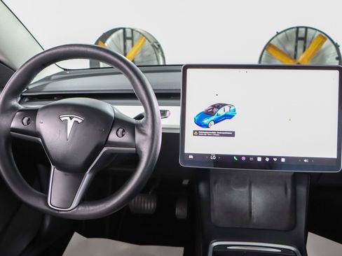 Used 2022 Tesla Model 3 Long Range image 16