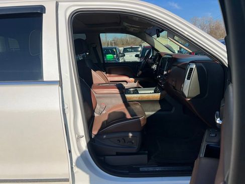 Used 2016 Chevrolet Silverado 1500 High Country w/ High Country Premium Package image 22