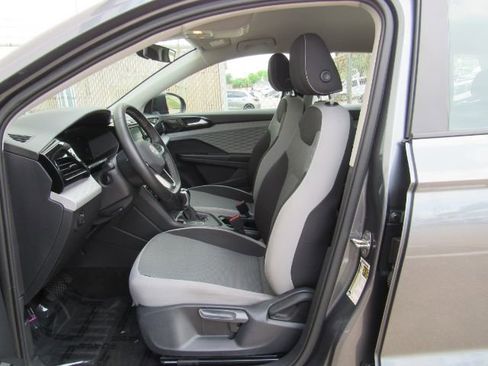 Used 2023 Volkswagen Taos S image 12