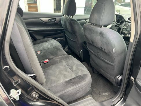 Used 2016 Nissan Rogue S image 10