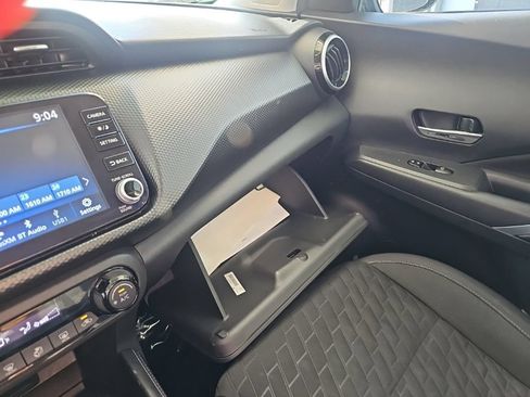 Used 2022 Nissan Kicks SV FWD image 19