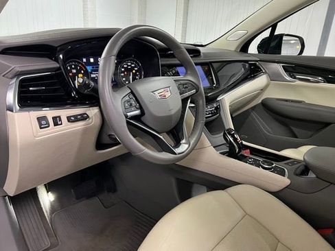 Certified 2023 Cadillac XT6 Premium Luxury w/ Technology Package image 13