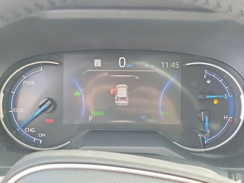 Used 2025 Toyota RAV4 XLE Premium image 33