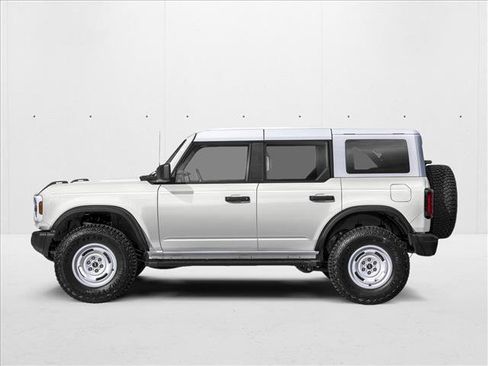 New 2026 Ford Bronco Heritage Edition image 3