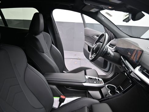 Certified 2024 BMW X2 xDrive28i w/ M Sport Package image 21