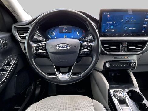 Used 2023 Ford Escape Platinum AWD/4WD image 6