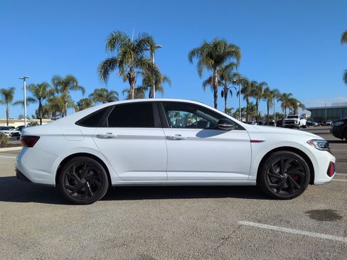 Used 2024 Volkswagen Jetta GLI Autobahn w/ GLI Black Package image 11