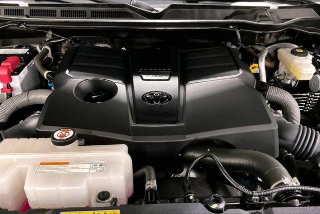 Used 2024 Toyota Tundra Platinum AWD/4WD image 10