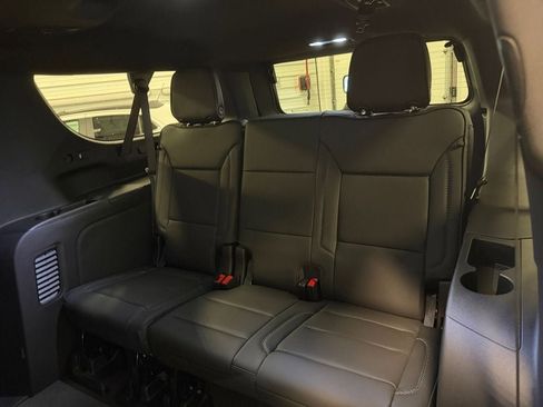 New 2026 GMC Yukon XL Denali w/ Sun & Power Step Package image 25