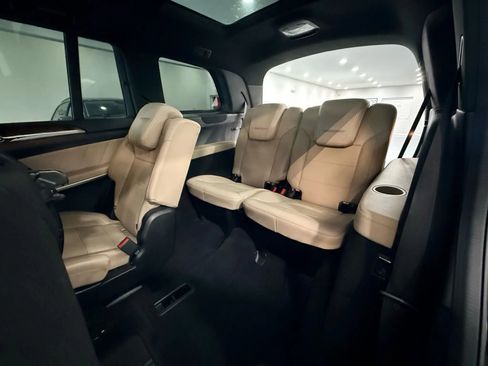 Used 2013 Mercedes-Benz GL 550 4MATIC w/ On/Off-Road Pkg image 13