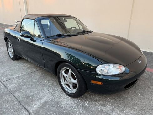 Used 1999 MAZDA MX-5 Miata image 13