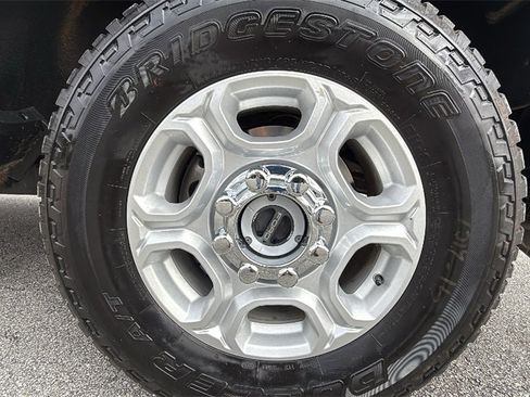 Used 2025 Ford F250 XLT w/ FX4 Off-Road Package image 34