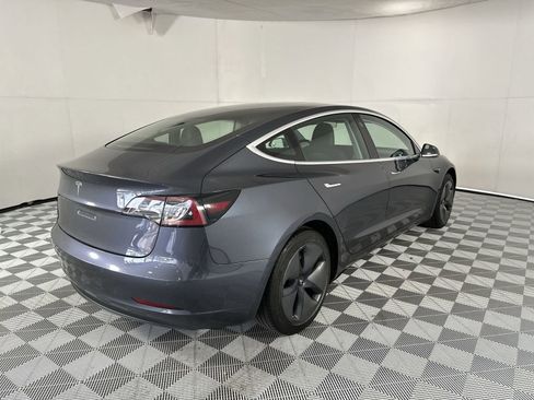 Used 2019 Tesla Model 3 RWD image 8