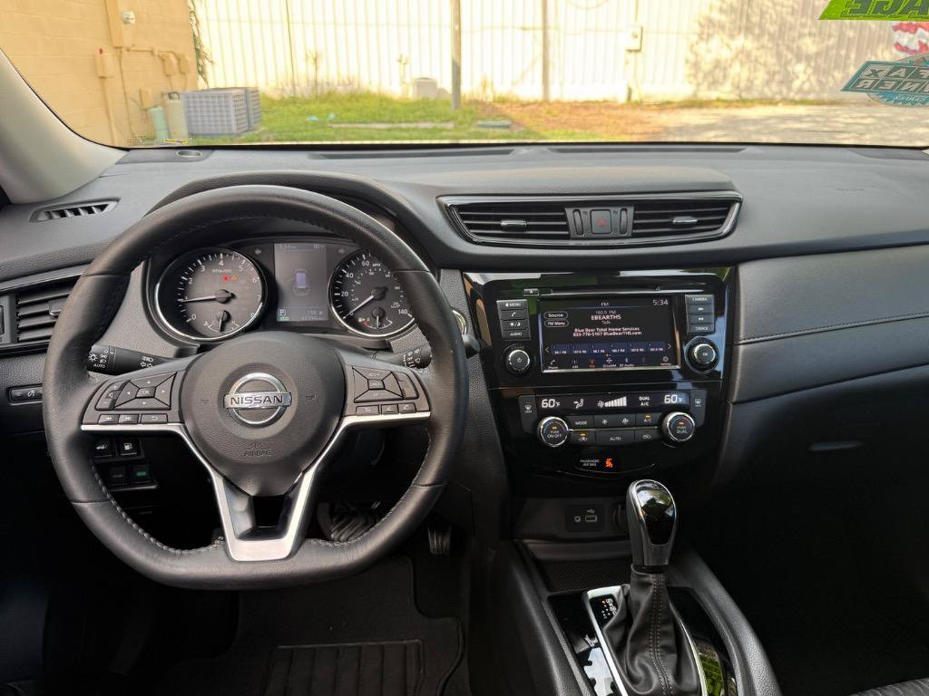 Used 2019 Nissan Rogue SV FWD image 9