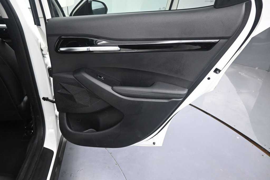 Certified 2025 Kia Seltos S FWD image 19