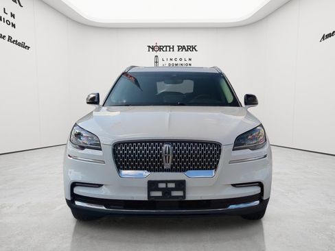 Used 2022 Lincoln Aviator AWD w/ Premium Package image 8