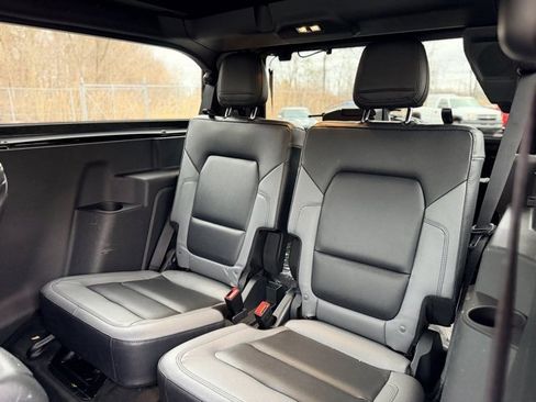 Used 2024 Ford Bronco Black Diamond image 23