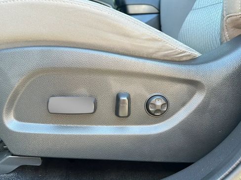 Used 2018 Hyundai Santa Fe SE FWD image 20