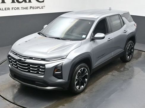 New 2026 Chevrolet Equinox LT w/ Convenience Package II FWD image 23