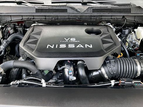 New 2026 Nissan Armada SL w/ Captain's Chari Seat Package image 11