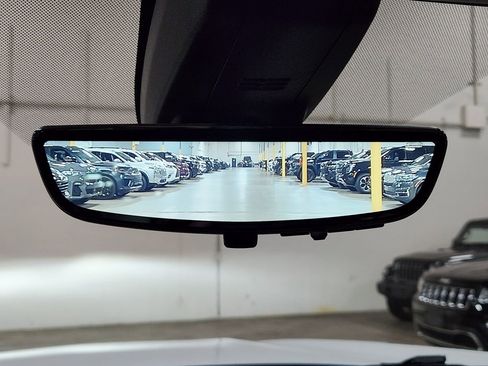 Used 2021 Chevrolet Tahoe High Country image 36