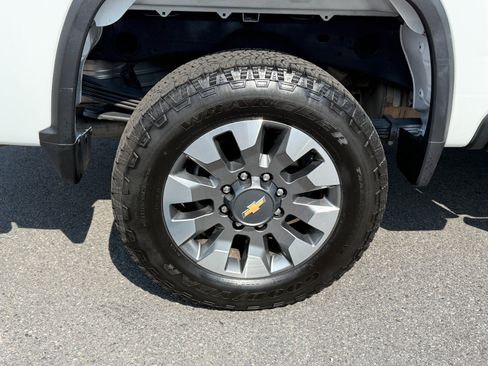 Used 2023 Chevrolet Silverado 2500 Custom w/ Custom Value Package AWD/4WD image 11