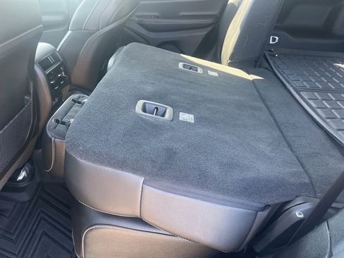 Used 2024 Jeep Grand Cherokee Limited w/ Black Appearance Package image 46