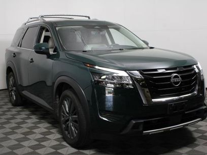 Used 2024 Nissan Pathfinder SL w/ SL Premium Package