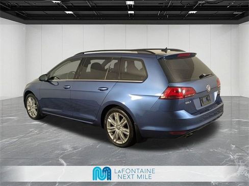 Used 2015 Volkswagen Golf SE image 3