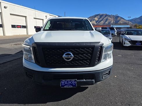 Used 2017 Nissan Titan S image 2