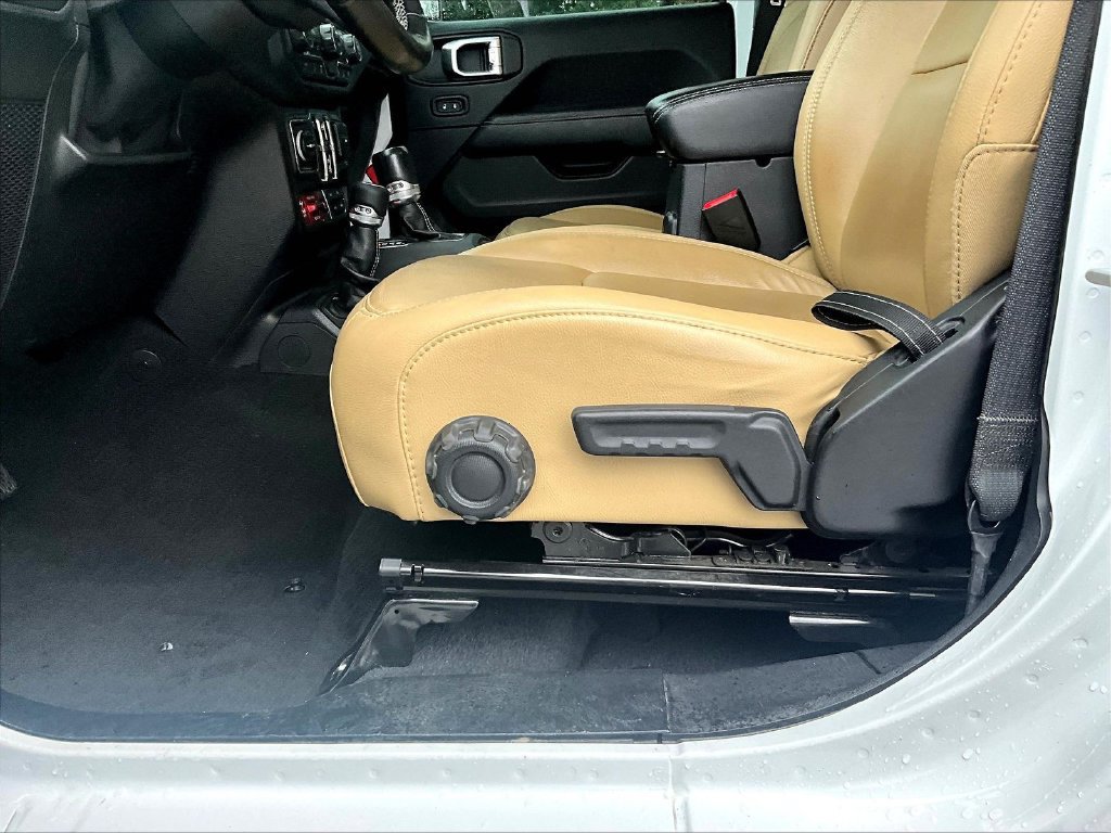 Used 2019 Jeep Wrangler Unlimited Rubicon AWD/4WD image 37