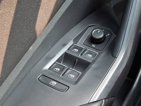 Certified 2023 Volkswagen Jetta Sport FWD image 29