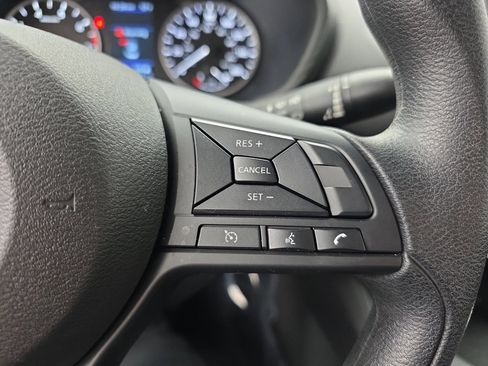 Used 2025 Nissan Sentra S image 29