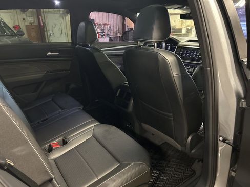 Used 2023 Volkswagen Atlas Cross Sport SEL R-Line image 45