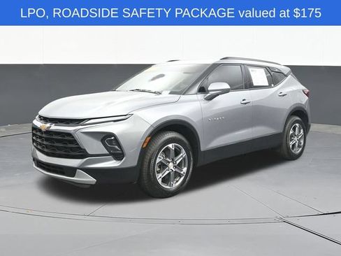 Used 2024 Chevrolet Blazer LT w/ Convenience Package AWD/4WD image 4