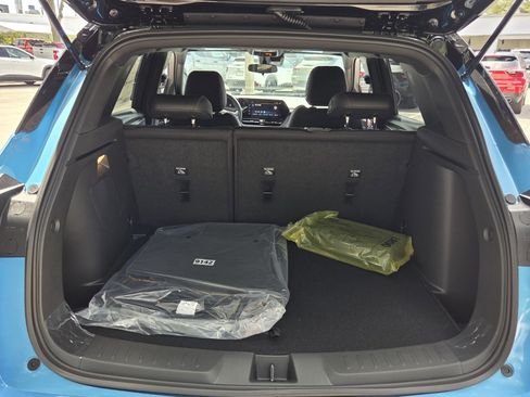 New 2026 Chevrolet TrailBlazer RS w/ Driver Confidence Package FWD image 20