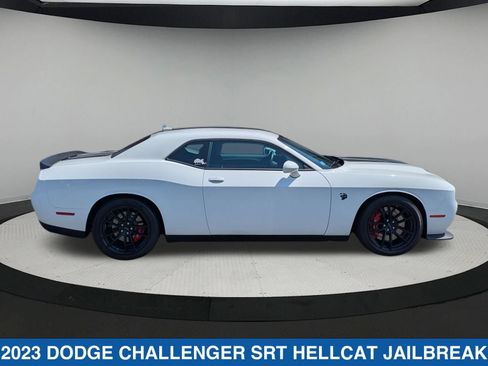 Used 2023 Dodge Challenger SRT Hellcat w/ Driver Convenience Group RWD image 2