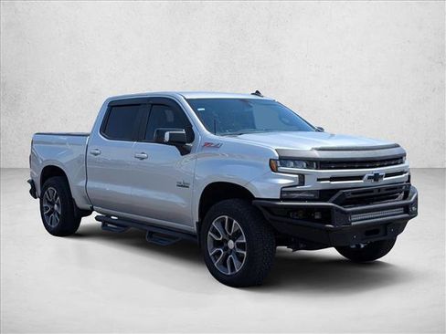 Used 2020 Chevrolet Silverado 1500 RST AWD/4WD image 3