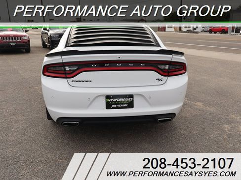 Used 2018 Dodge Charger R/T w/ Blacktop Package image 6